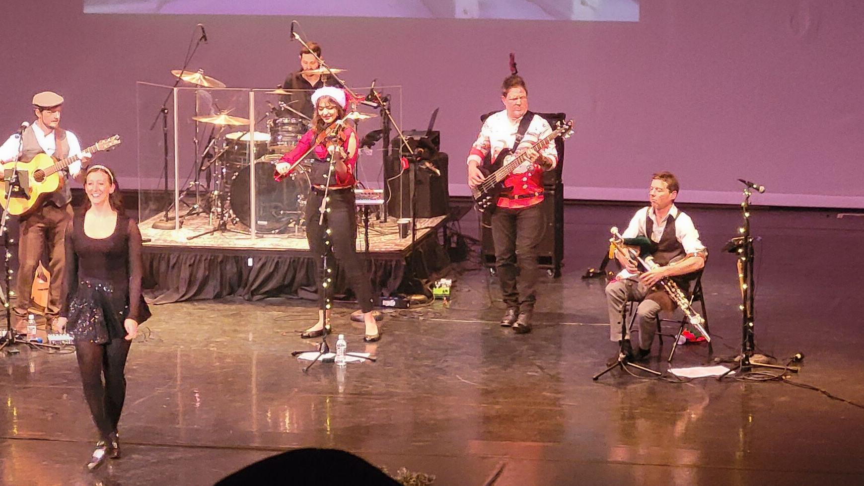 Klamath Falls listens to the tunes of Christmas with the Celts